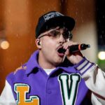 Geolier che canta
